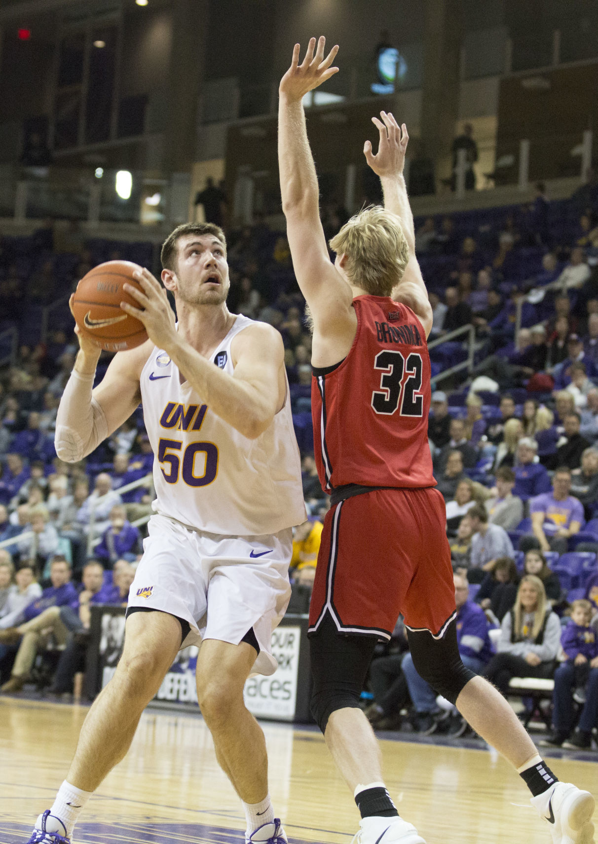 021220kw-uni-illinois-state-bball-06